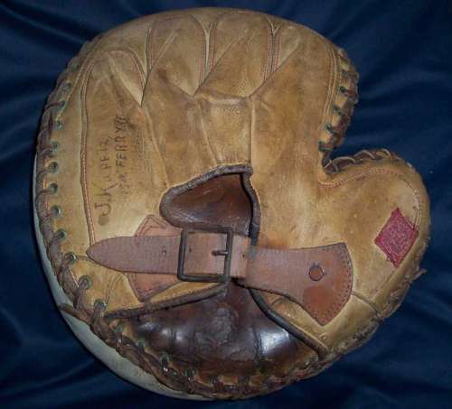 Spalding Catchers Mitt Back